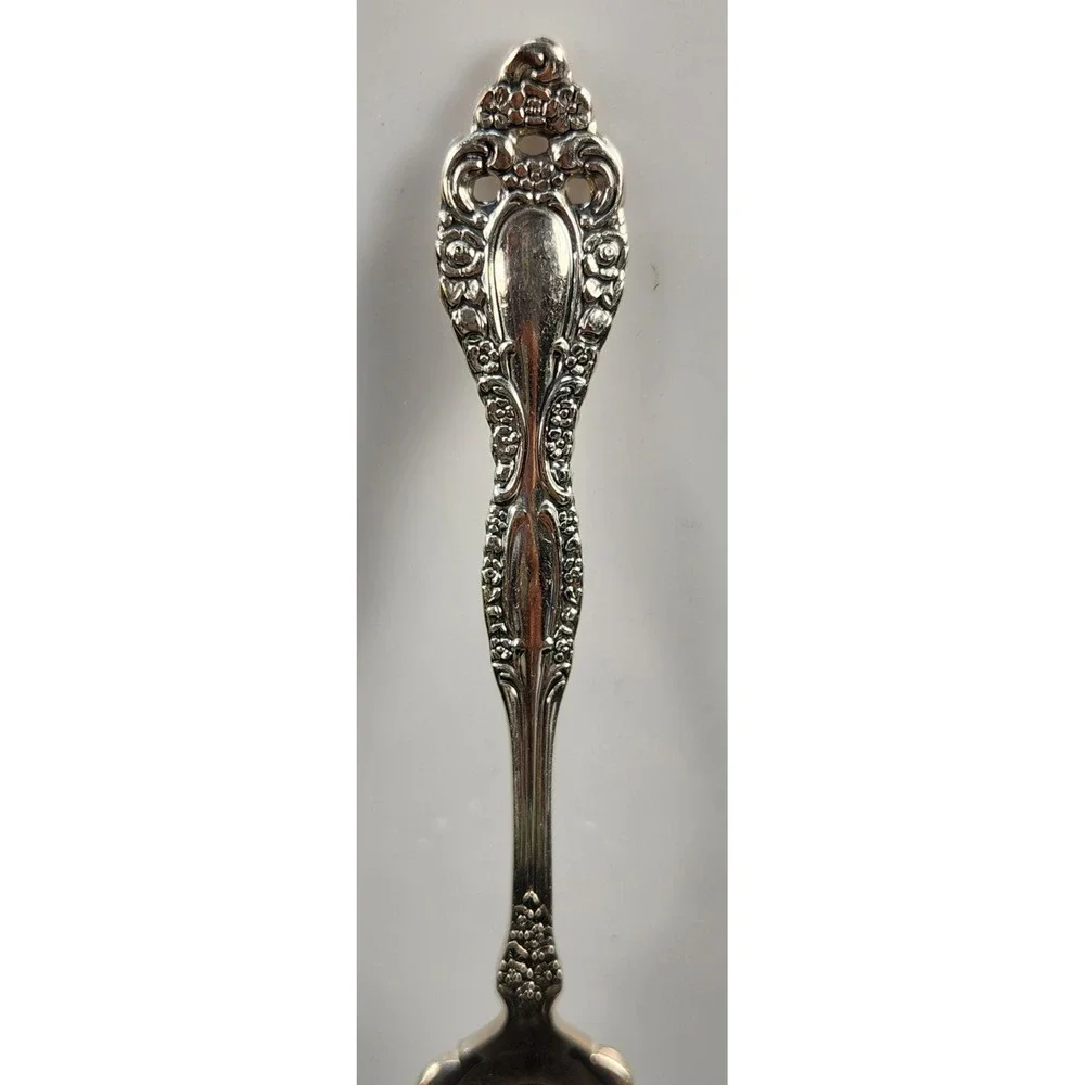 Vintage 1881 Rogers Oneida  Scalloped Sugar Spoon Silverplated Spoon